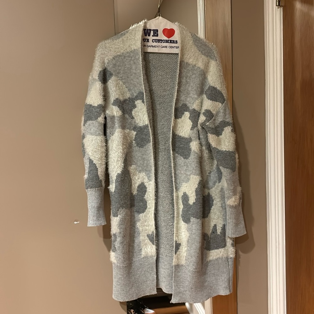 Dex Luxurious Camo Winter Sweater Size S